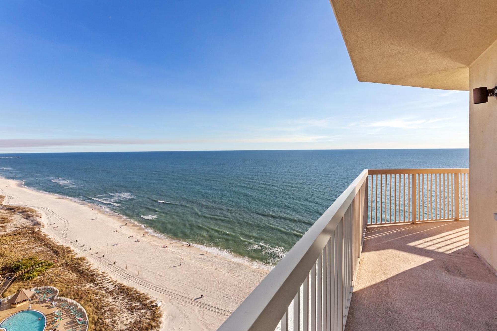 Gulf Front Master Bedroom! 2 Pools & Hot Tubs! Sleeps 8! Panama City Beach Exterior photo